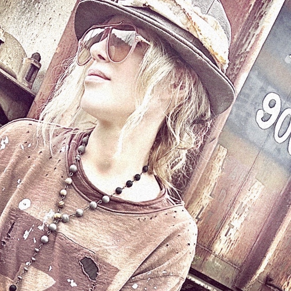 londonerus bandana hat + necklace